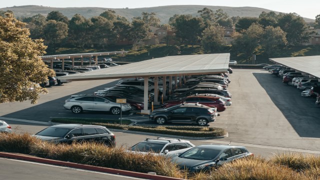 Estacionamentos